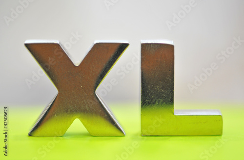 Photo: xl sign, (metal) xl sign, (metal)