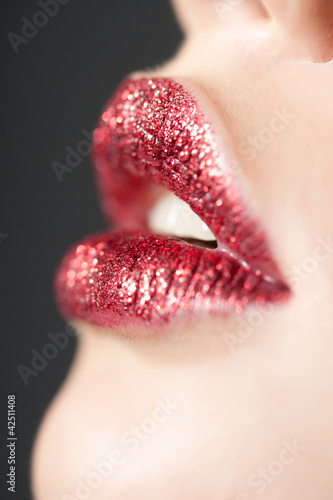Photo: Red Shiny Lips Red Shiny Lips
