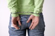 Foto: Jugendliche mit Handschellen Jugendliche mit Handschellen