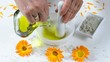 Peeling mit Meersalz und Olivenöl herstellen