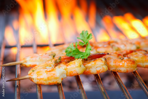 Foto: prawn spit on grill prawn spit on grill