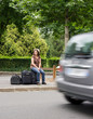 Photo: désespoir de l'auto-stoppeuse désespoir de l'auto-stoppeuse
