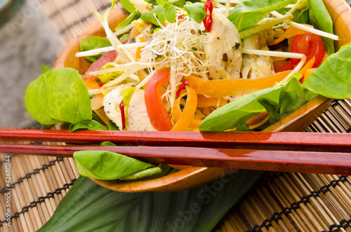 Foto: chicken's breast fillet with sprouted chicken's breast fillet with sprouted