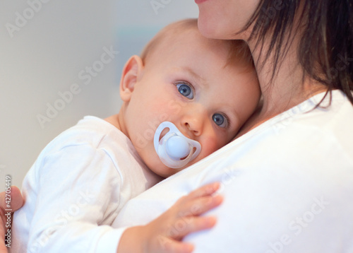 Foto: At rest in her loving arms At rest in her loving arms