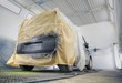 atelier de carrosserie automobile - cabine de peinture