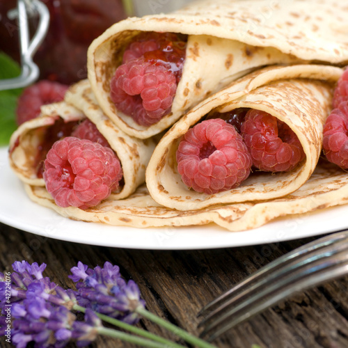 Foto: Crêpes mit Himbeeren Crêpes mit Himbeeren