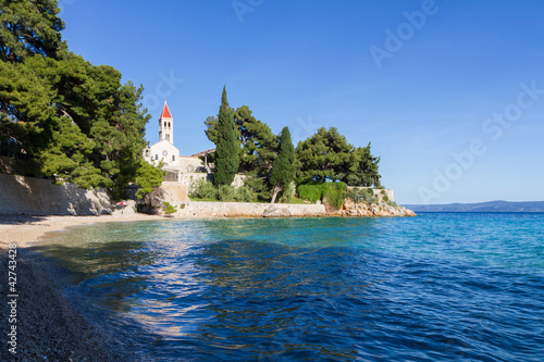 Photo: Strand am Dominikanerkloster, Bol auf Brac, Kroatien Strand am Dominikanerkloster, Bol auf Brac, Kroatien