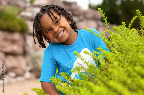 Foto: Portrait of a cute african american little boy Portrait of a cute african american little boy
