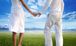 Foto: Enjoying pure freedom | Happy couple holding hands Enjoying pure freedom | Happy couple holding hands