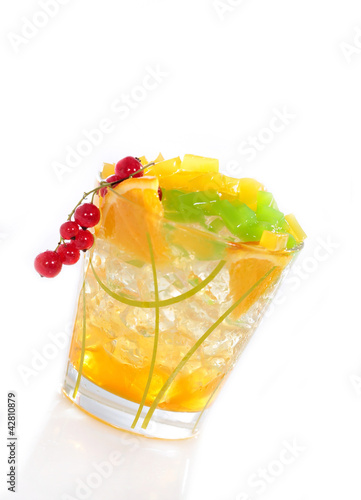 Photo: Sommercocktail gelb mit Jelly gelb und grün Sommercocktail gelb mit Jelly gelb und grün