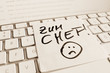 Notiz auf Computer Tastatur: Zum Chef