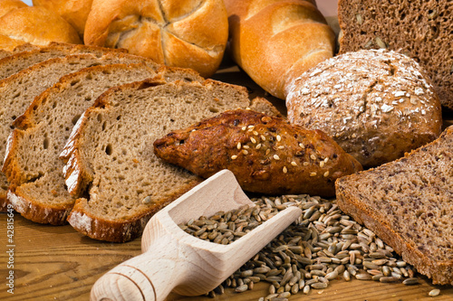 Photo: Verschiedene Brotsorten Verschiedene Brotsorten