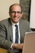 Foto: senior business executive in conference room office senior business executive in conference room office