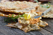 Foto: Original Südtiroler Schüttelbrot mit Butterröllchen Original Südtiroler Schüttelbrot mit Butterröllchen