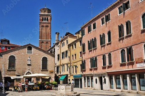 Photo: Venezia, Campo San Tomà Venezia, Campo San Tomà