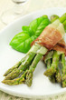 Steam cooked green asparagus