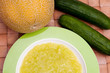 Kalte Suppe mit Melone und Gurke
