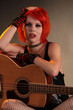 Groupie mit Gitarre