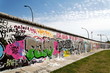 Mur de Berlin recouvert de graffitis. Berliner Mauer.