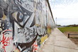 Mur de Berlin recouvert de graffitis. Berliner Mauer.