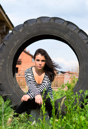 Foto: Portrait beautiful girl outdoor Portrait beautiful girl outdoor