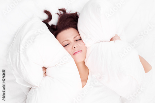 Foto: woman in bed woman in bed
