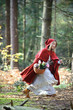 Rotkäppchen im Wald