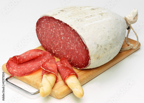 Photo: Salame di carne magra Salame di carne magra