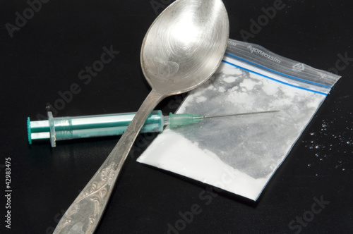 Photo: Drogen, Löffel, Sprizte und Pulver Drogen, Löffel, Sprizte und Pulver