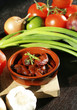 Marinated meat with raw vegetables
