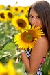femme avec tournesol