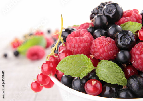 Photo: bowl of berries bowl of berries
