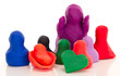 Knetgummifiguren mit einem Herz / Modelling clay figures a with