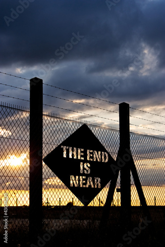 Photo: The end is near : Apocalypse The end is near : Apocalypse