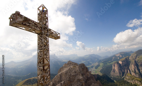 Foto: Gipfelkreuz - Gran Cir - Cirspitzen - Dolomiten - Alpen Gipfelkreuz - Gran Cir - Cirspitzen - Dolomiten - Alpen