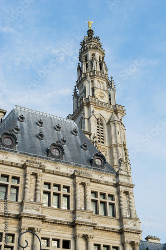 Foto: Tower of St Vaast church in Arras Tower of St Vaast church in Arras