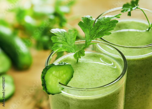 Photo: Healthy drink, vegetable juice, studio shot Healthy drink, vegetable juice, studio shot