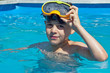 Photo: A la piscine (jeune garçon 6-7 ans) A la piscine (jeune garçon 6-7 ans)