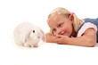 Mädchen mit Hase