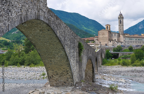 Foto: Hunchback Bridge. Bobbio. Emilia-Romagna. Italy. Hunchback Bridge. Bobbio. Emilia-Romagna. Italy.
