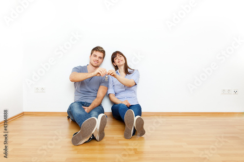 Photo: pärchen alleine in der wohnung pärchen alleine in der wohnung