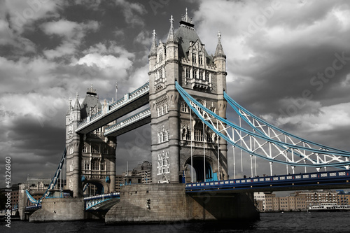  Famous Tower Bridge in London, England