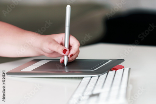 Foto: Arbeit mit neuer Technologie Arbeit mit neuer Technologie