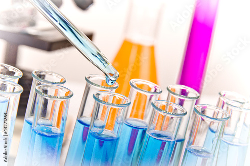Foto: Close up of laboratory treatment Close up of laboratory treatment