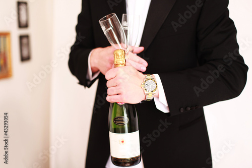 Photo: mit Champagner zum Date mit Champagner zum Date