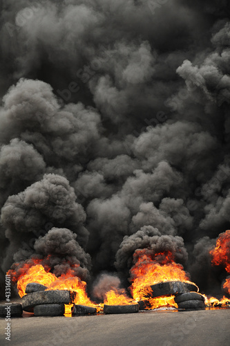 Photo: Fire during a protest causing poisoning smoke Fire during a protest causing poisoning smoke