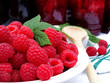 Himbeeren und  Eingemachtes