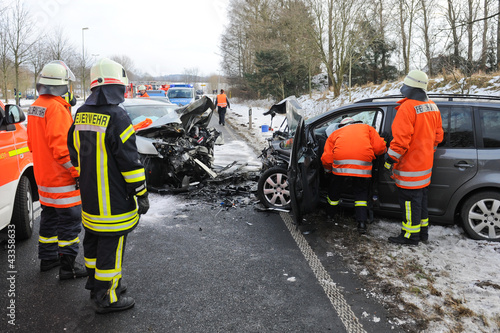 Photo: Verkehrsunfall Winter Verkehrsunfall Winter