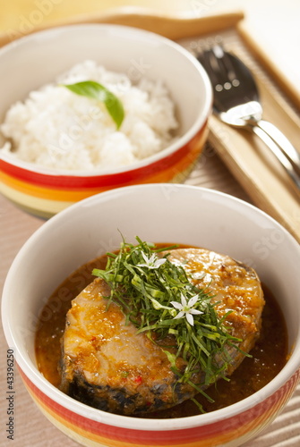 Photo: Thai Red Fish Fried Curry with Sawtooth Coriander Thai Red Fish Fried Curry with Sawtooth Coriander