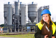 Frau im Beruf Betonfabrik